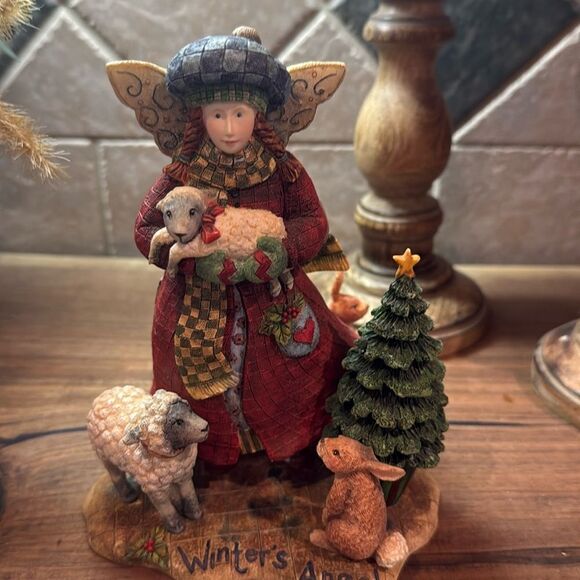 Everyday Angels “Abigail” Figurine First Edition 1999 - Great Condition - No Box - Picture 11 of 13